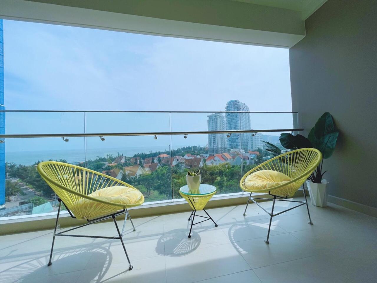 The Song Vung Tau: 5-Star Beach View Condotel Exterior photo